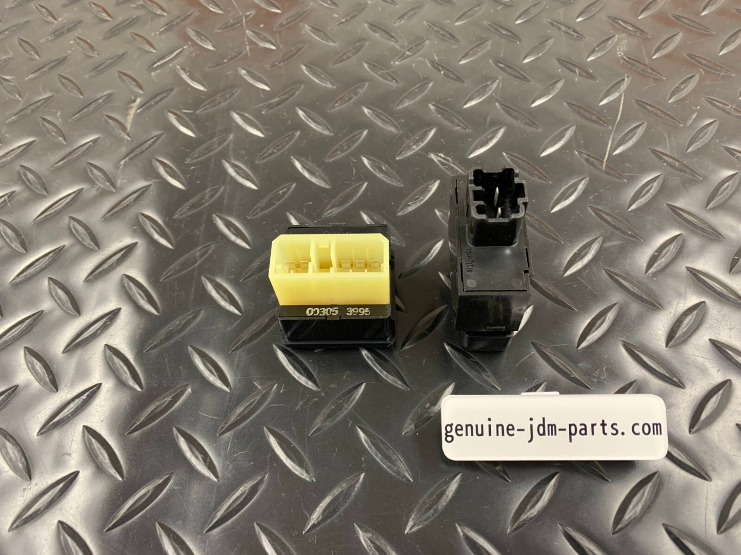 648050