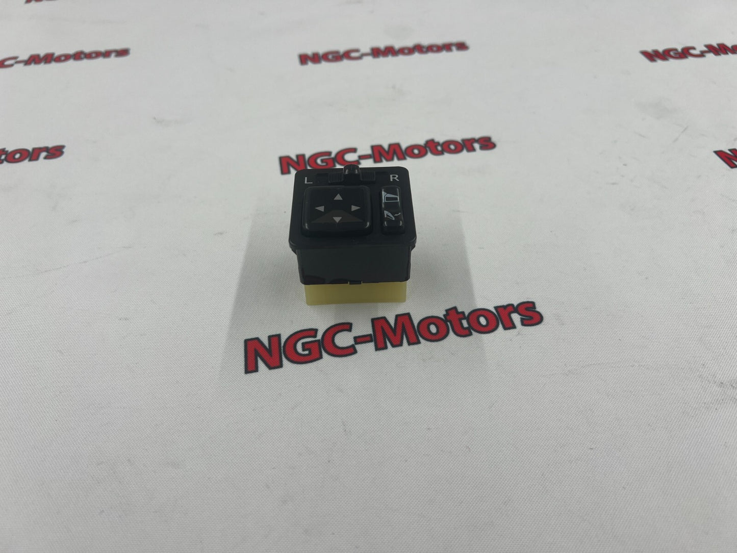 648041