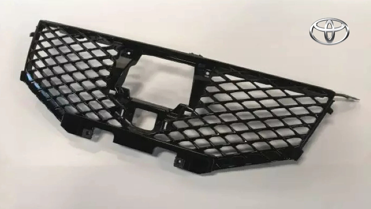 TOYOTA CROWN/HYBRID 210 GRILLE RADIATOR JDM OEM 53105-30070 AWS210 211 GRS21