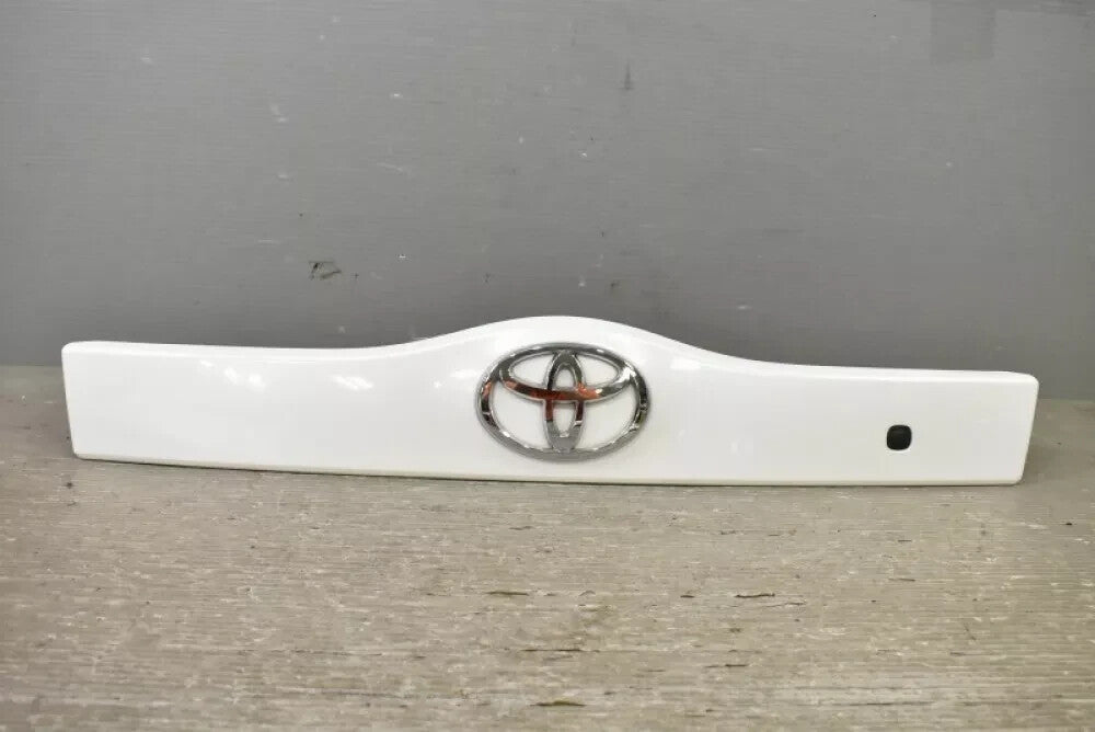 Toyota New 76801-47060-B0 PRIUS Garnish Sub Assy Back Door Outside OEM Parts