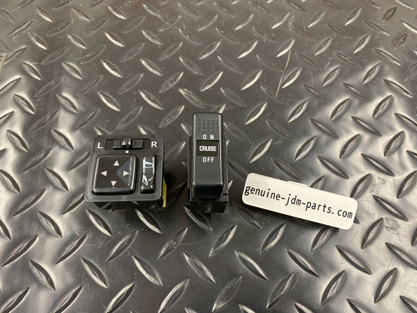 648050