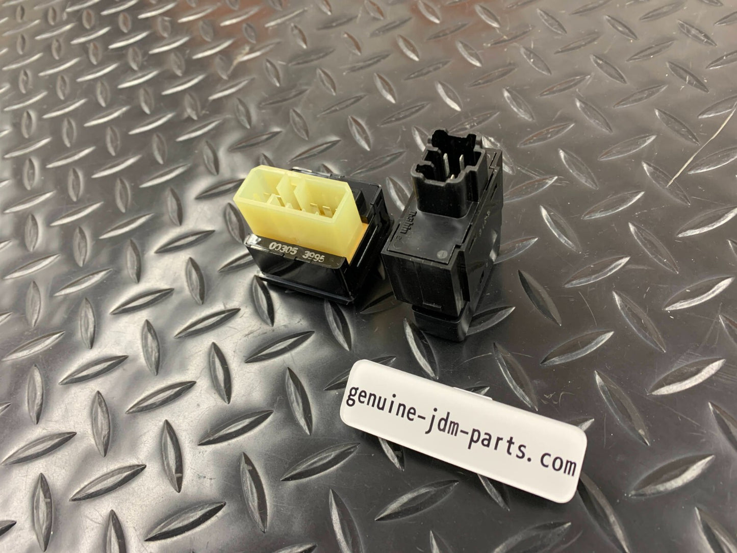 648050