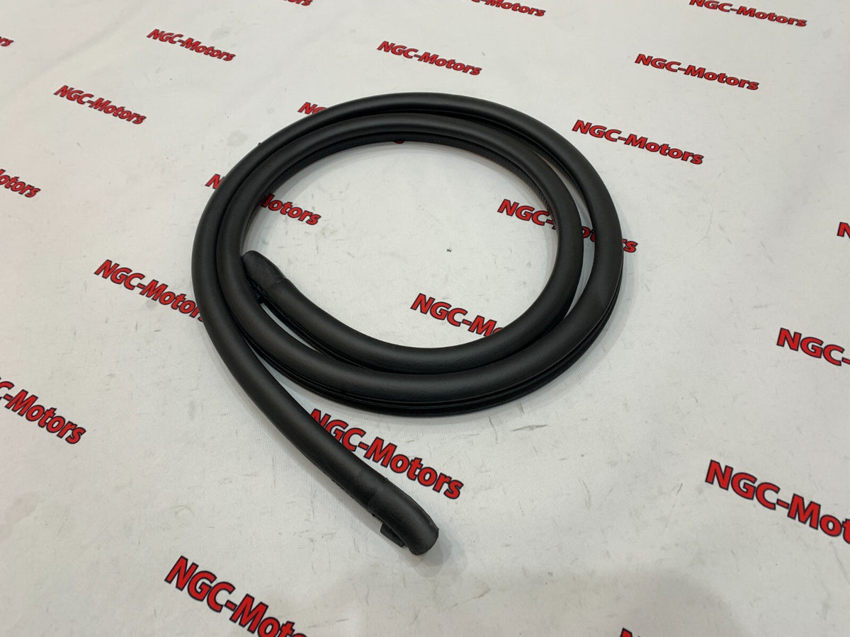 HONDA Genuine NSX NA1 NA2 RR Hatch Lower Weatherstrip OEM