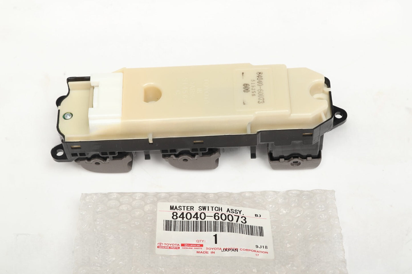 651537