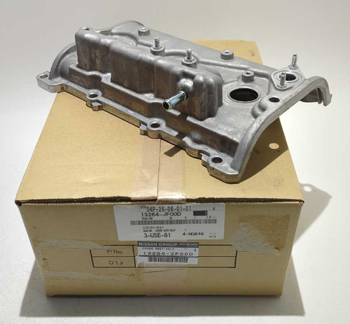 NEW Genuine Nissan GT-R R35 Right Valve Cover OEM 13264-JF00D0