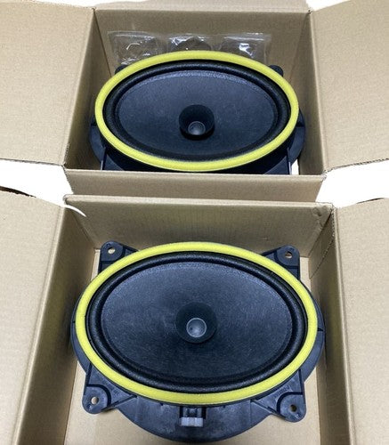 Genuine Toyota 4Runner FJ Cruiser Front Door Speaker Set of 2 86160-22A00
