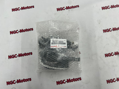 TOYOTA Land Cruiser URJ202 Steering Pad Switch Assy Genuine 84250-60310