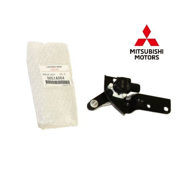 Genuine Mitsubishi Montero Pajero V88W Front Suspension Height Sensor 8651A0640