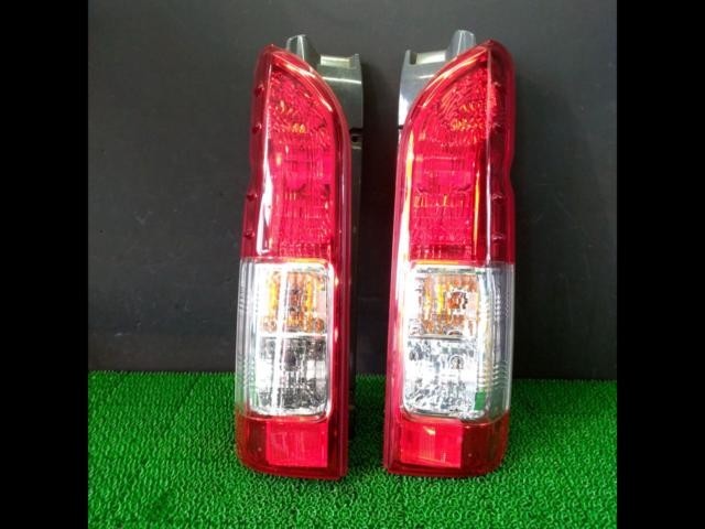 No Ballast JDM RHD Toyota Hiace / 200 system Genuine Tail lens0