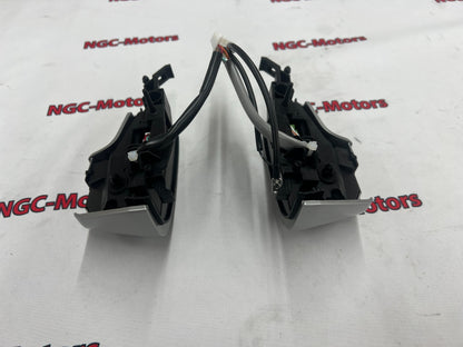 TOYOTA Land Cruiser URJ202 Steering Pad Switch Assy Genuine 84250-60310