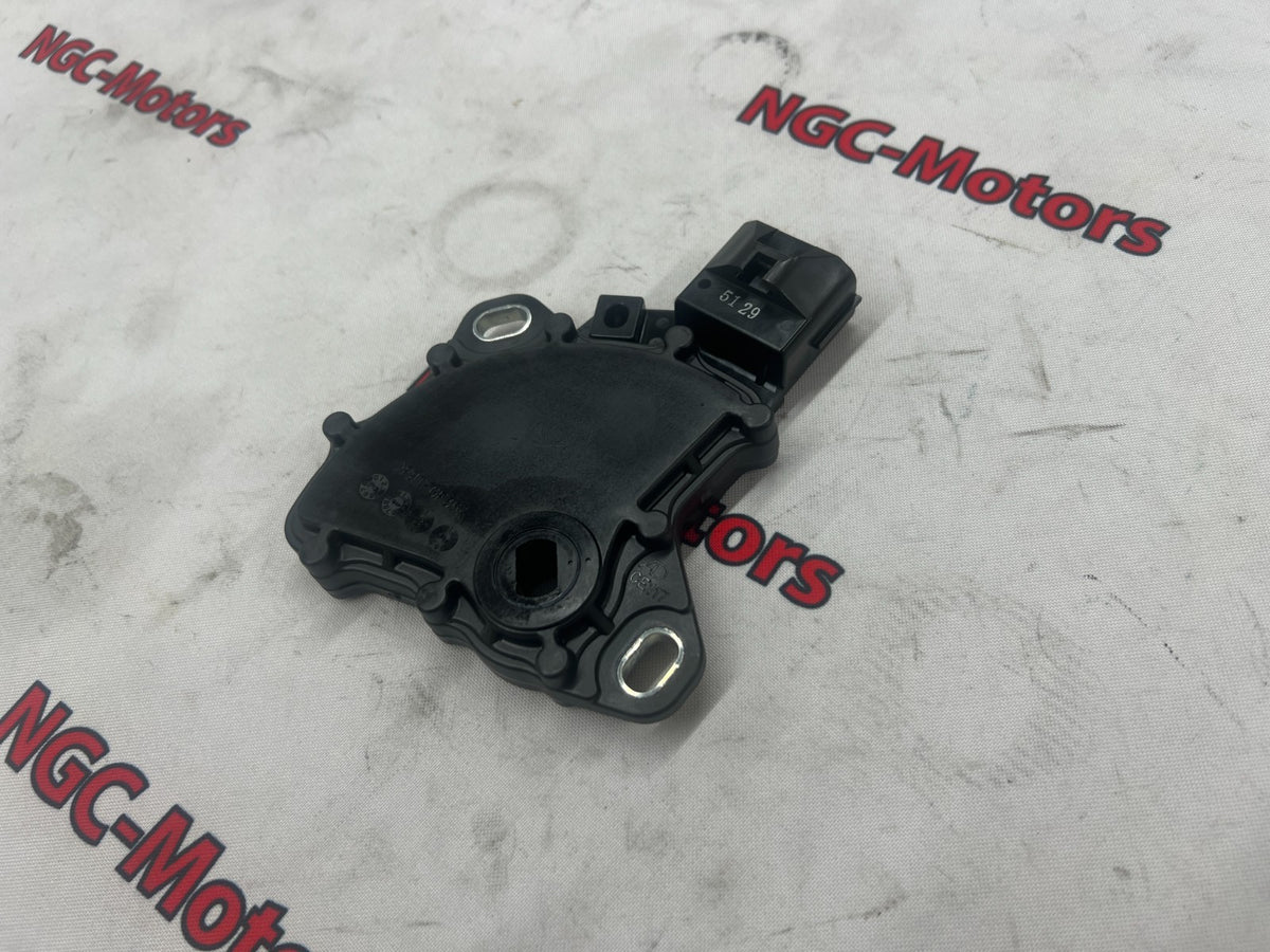 Suzuki Genuine SWITCH SHIFT 37720-54LS0 Japan