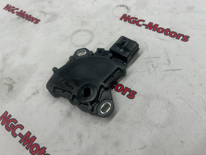 Suzuki Genuine SWITCH SHIFT 37720-54LS0 Japan