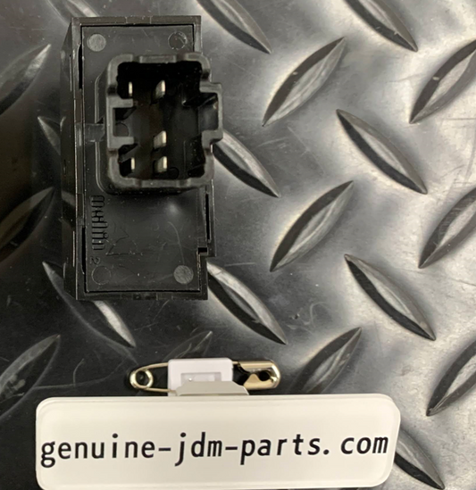 648048