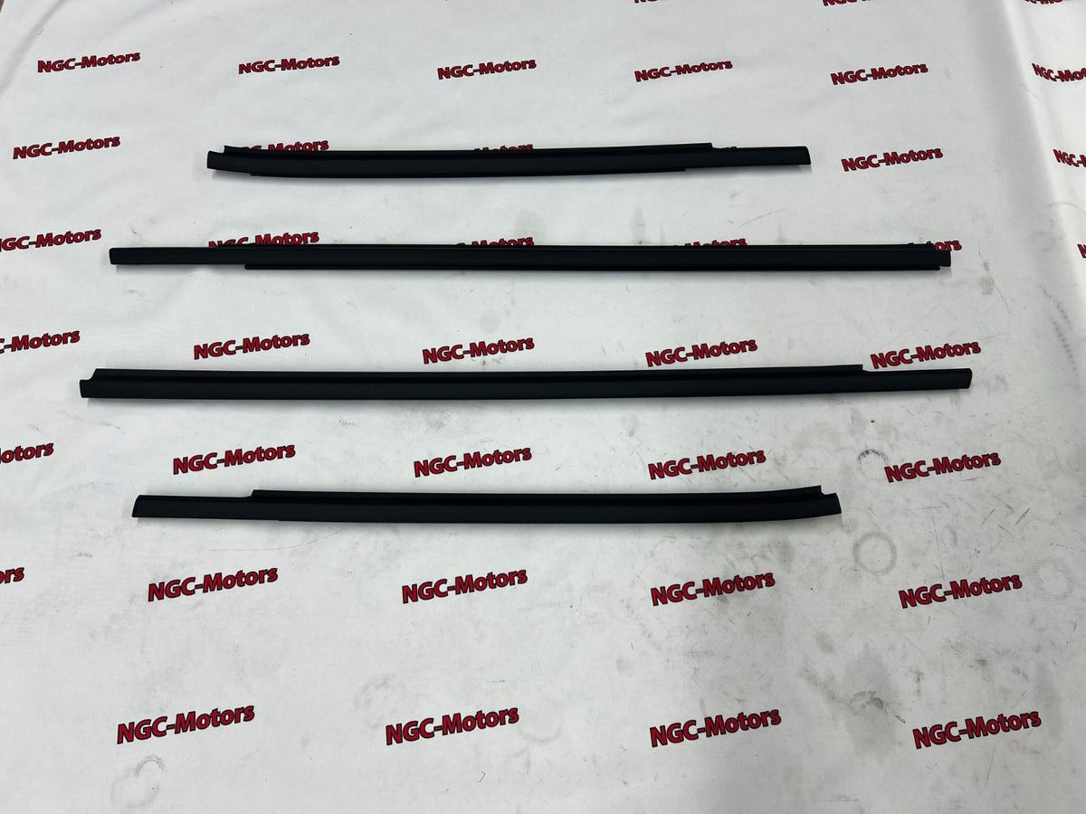 Nissan Genuine Juke F15 Molding Weather Strip Front Rear Door Belt 80820-1KA0A