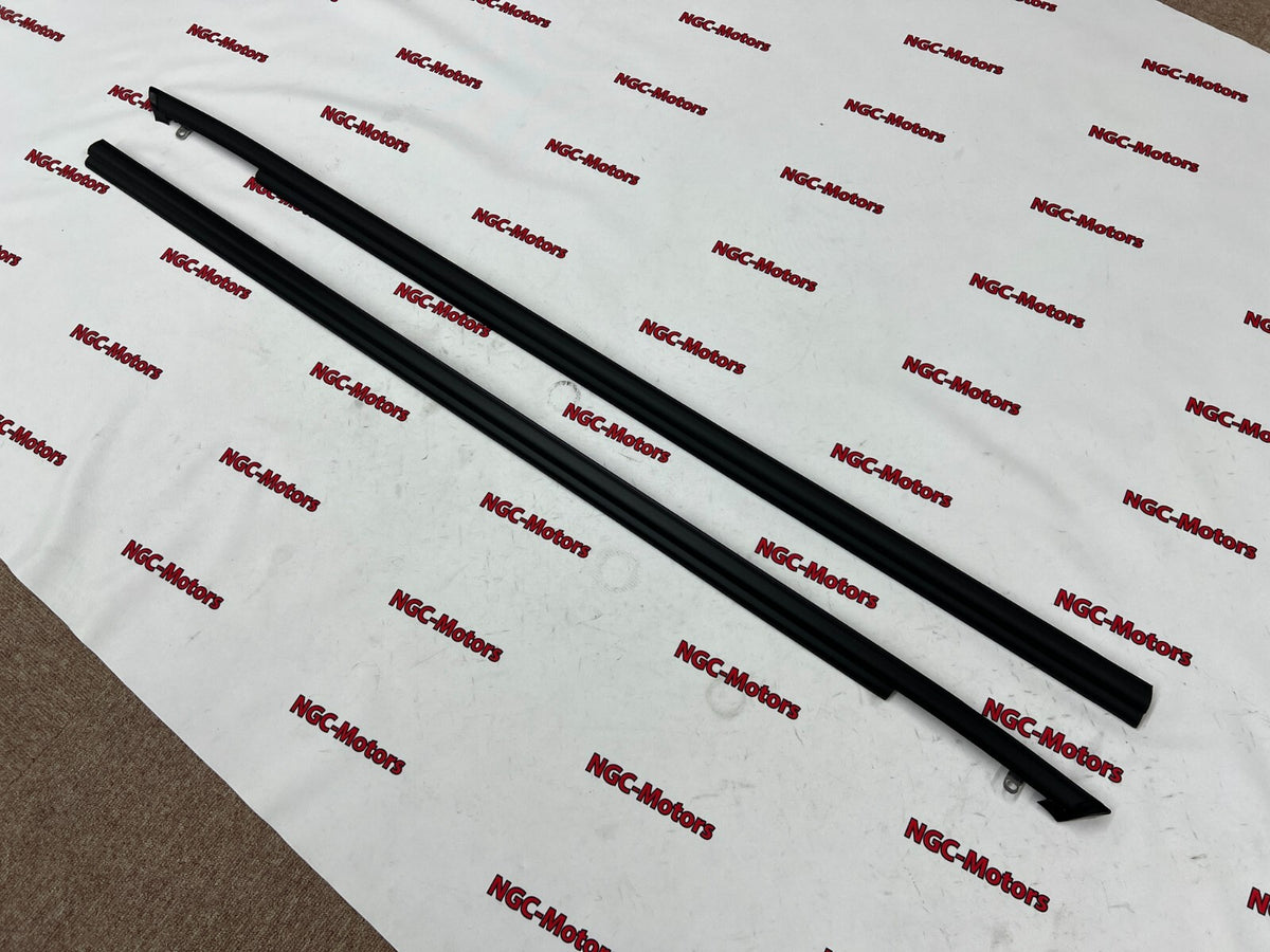 Genuine HONDA 72450-SH3-003 72410-SH3-003 Front Door Window Molding L&R OEM