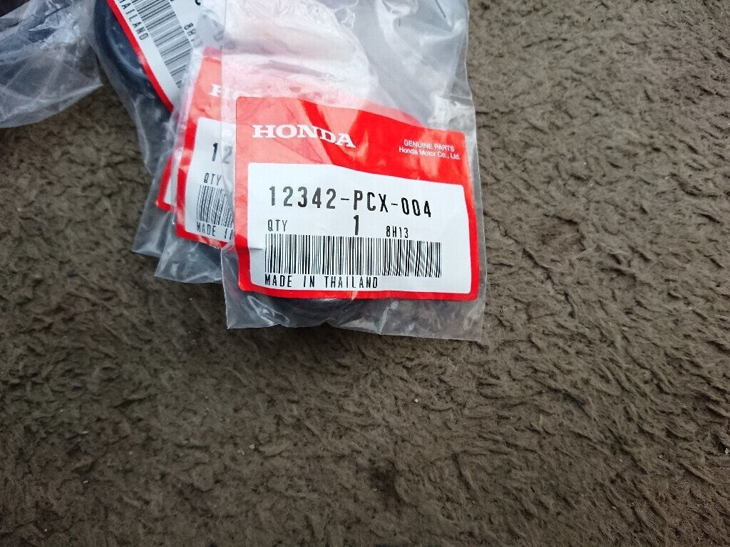 648728