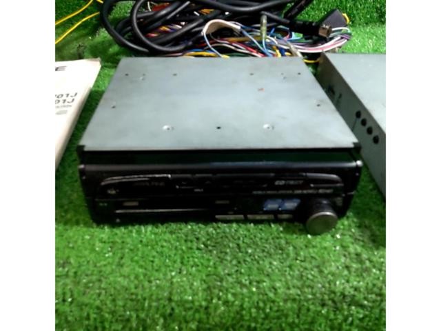 ALPINE IVA-M701J + IVA-M701J Head unit with in-dash monitor1