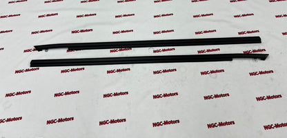 Genuine HONDA 72450-SH3-003 72410-SH3-003 Front Door Window Molding L&R OEM