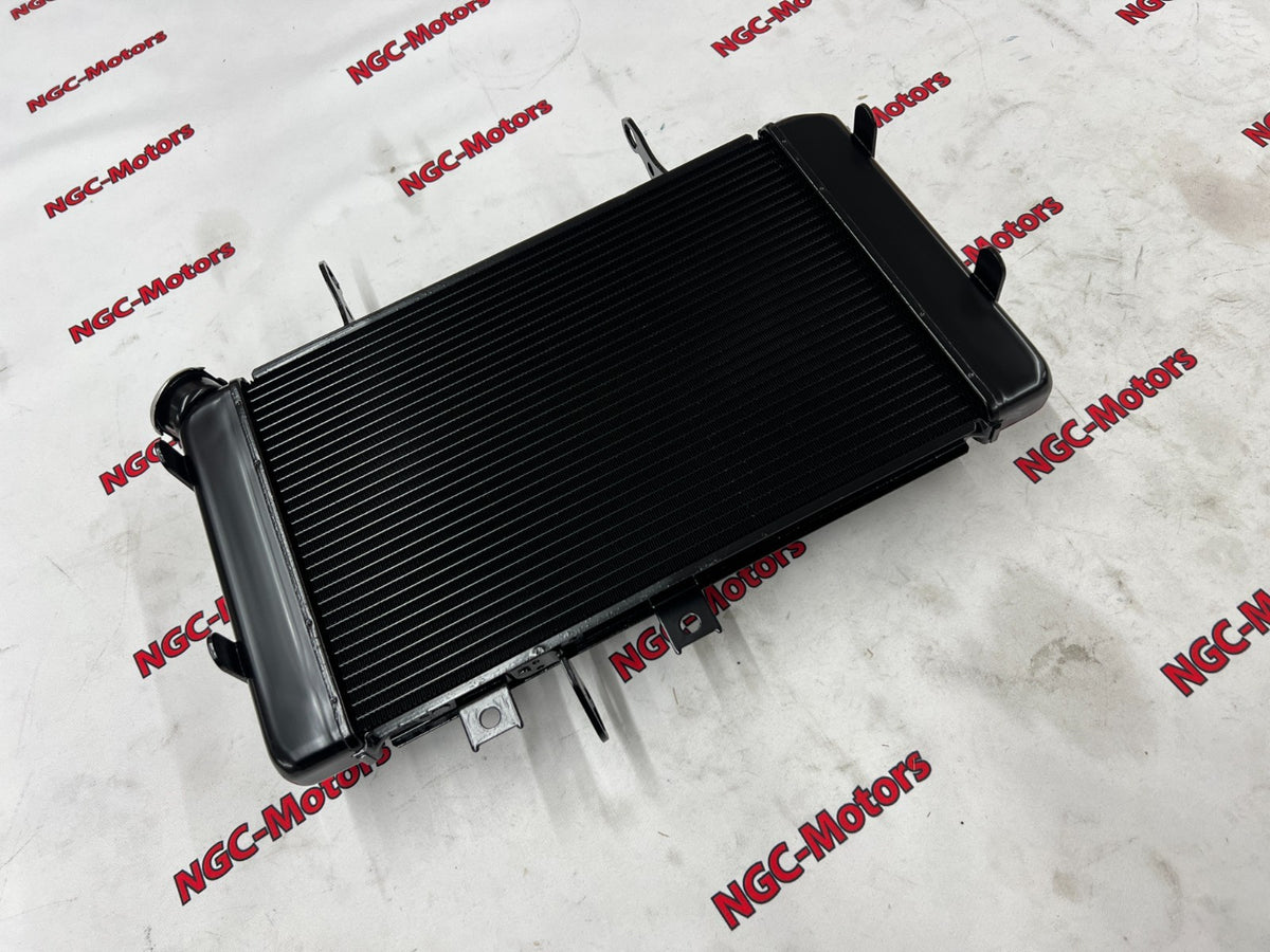 17710-11J00-000 Suzuki Radiator assy,water 1771011J00000, New Genuine OEM Part