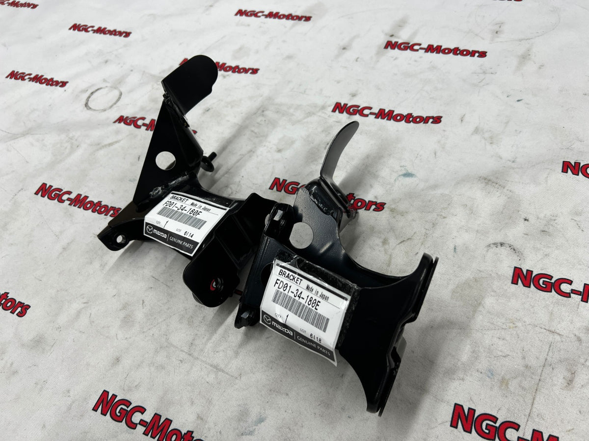 Mazda Genuine RX-7 FD3S Front Stabilizer Bracket Left & Right FD01-34-180E /160F