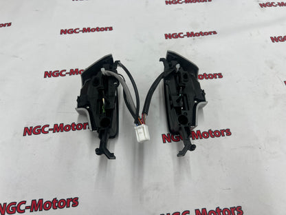 TOYOTA Land Cruiser URJ202 Steering Pad Switch Assy Genuine 84250-60310