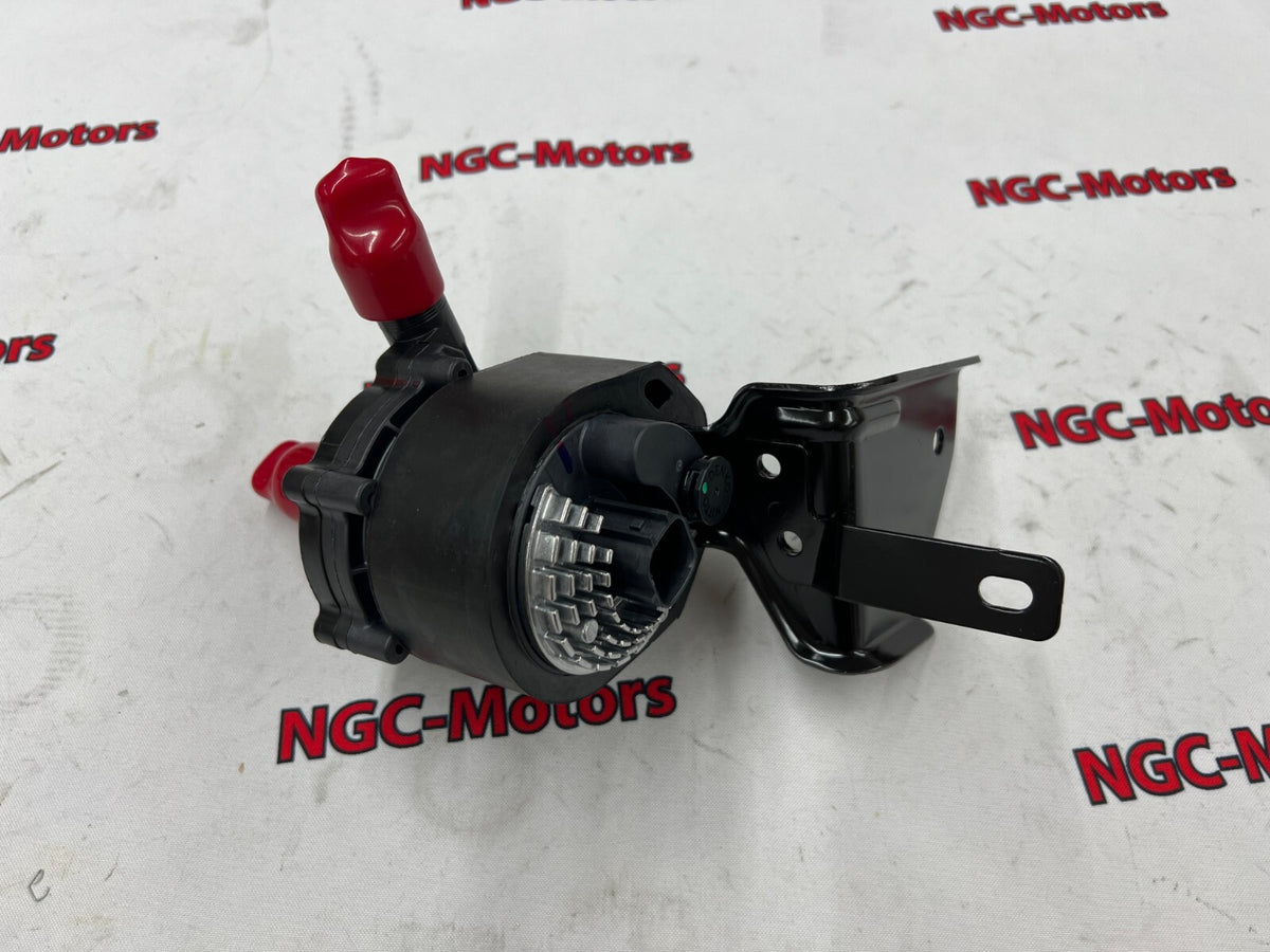 NISSAN Genuine Water Pump 21581-3NF0A