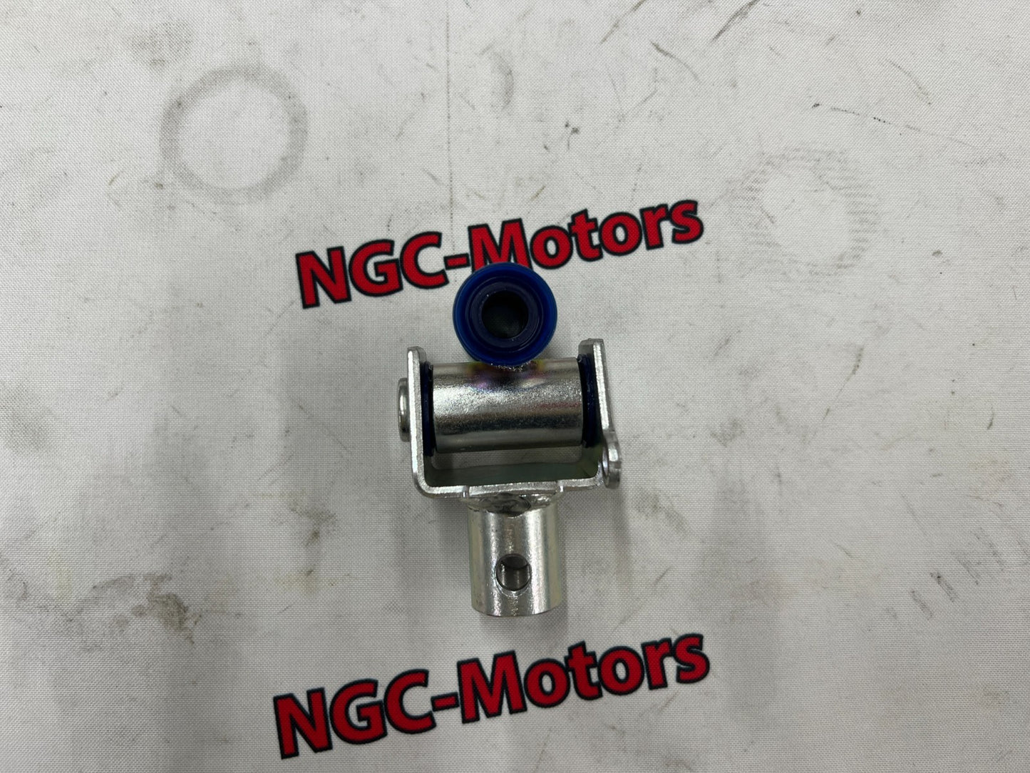 651305