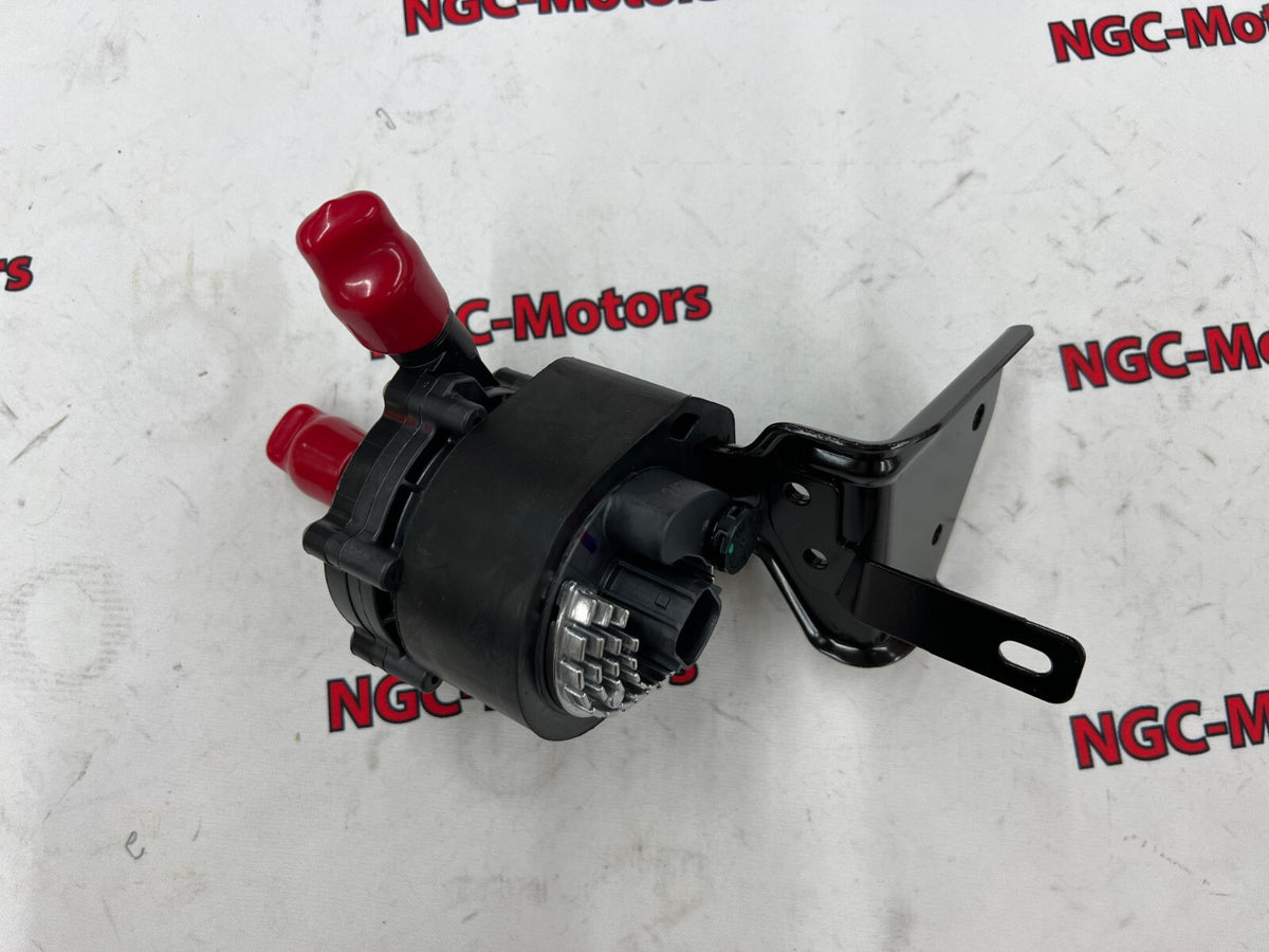 NISSAN Genuine Water Pump 21581-3NF0A
