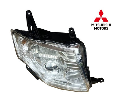 OEM Genuine Mitsubishi Pajero Montero V98W Right HID Headlight Assembly 8301C6040