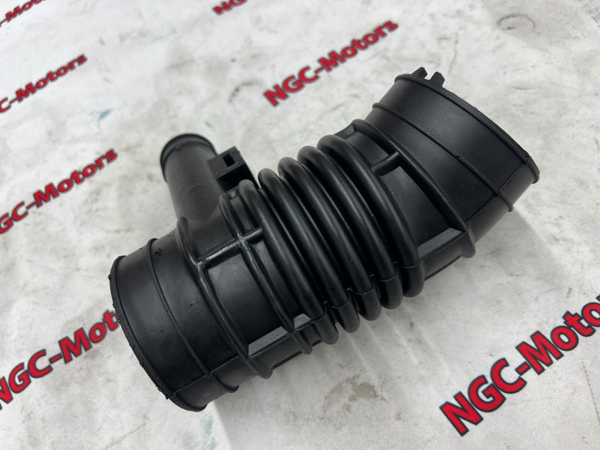13881-77E01-000 Suzuki Hose,air clnr outlet 1388177E01000, New Genuine OEM Part