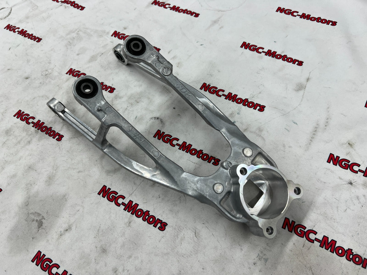 Genuine OEM Nissan 370Z Z34 G37 Q60 Manual Shifter Bracket P/N 32868-CD80A