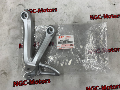 43821-18H00-000 Suzuki Bracket,pillion footrest,l 4382118H00000, New Genuine OEM