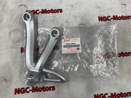 43821-18H00-000 Suzuki Bracket,pillion footrest,l 4382118H00000, New Genuine OEM