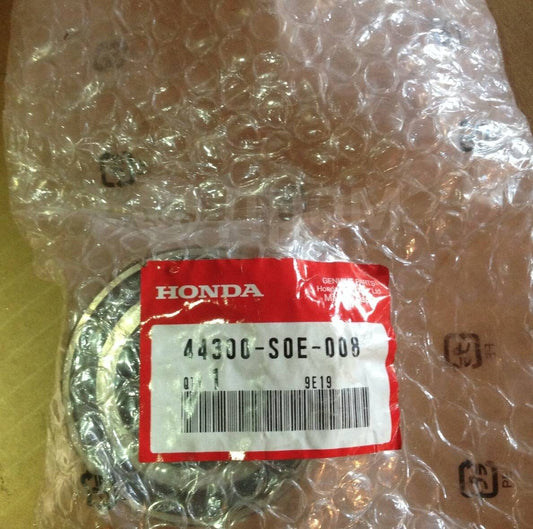 647953