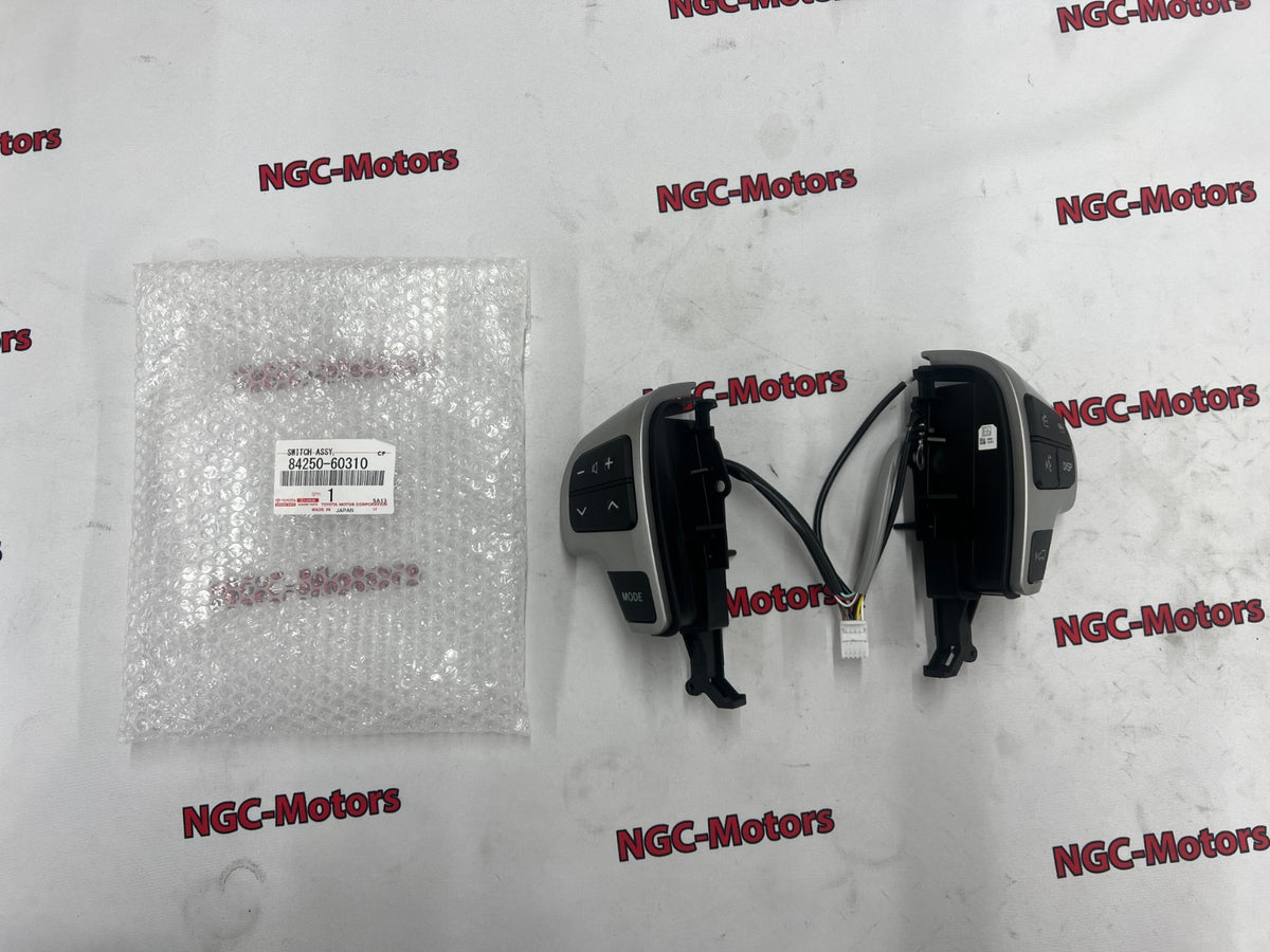 TOYOTA Land Cruiser URJ202 Steering Pad Switch Assy Genuine 84250-60310