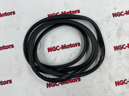 【NEW】Suzuki Genuine Escudo Grand Vitara WEATHER STRIP, SLIDING 78715-65J00-0002