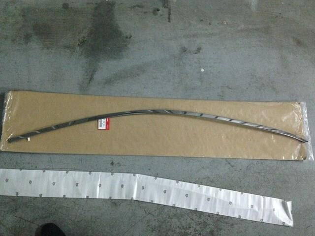 Genuine OEM Acura 72425-TL0-003 Passenger Front Door Molding 2010-2014 TSX