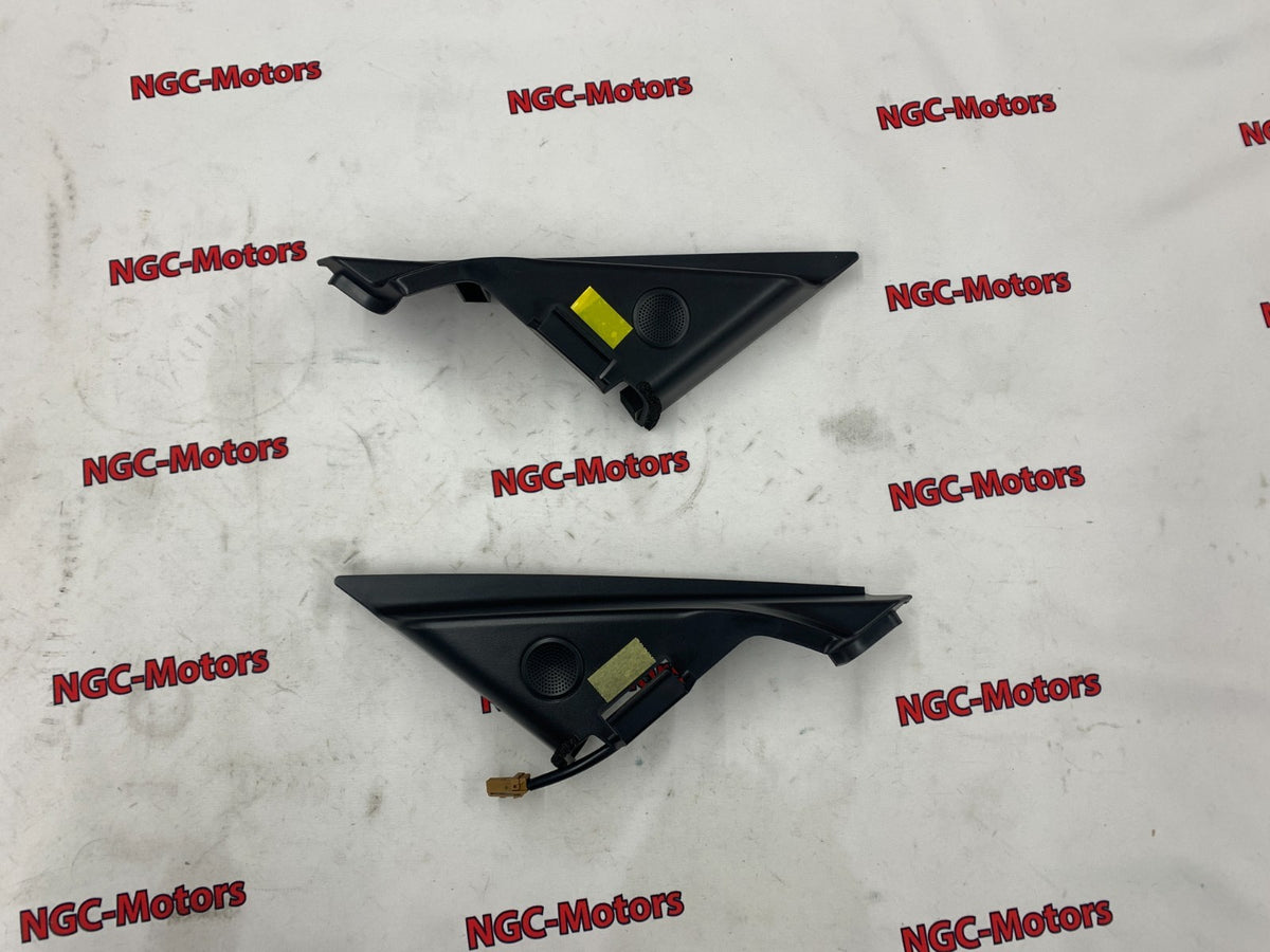 OEM Genuine Nissan COVER FRONT DOOR CORNER INNER RH&LH SET 350Z FairladyZ NEW