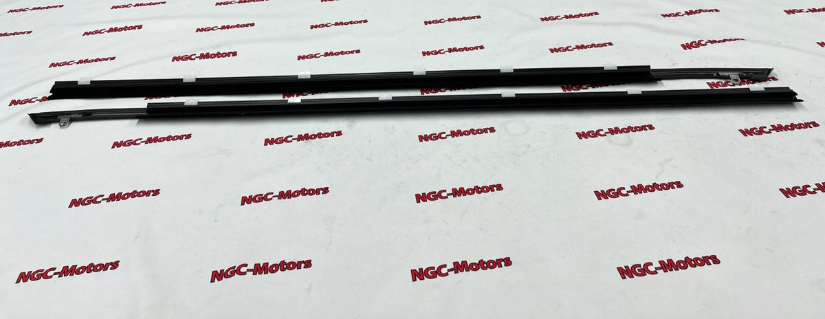 Genuine HONDA 72450-SH3-003 72410-SH3-003 Front Door Window Molding L&R OEM