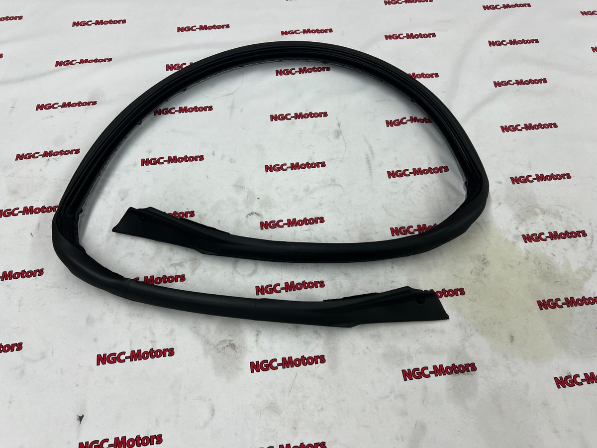 Honda S2000 AP1 AP2 Genuine Weatherstrip, Front. Roof Pillar 72320-S2A-043 OEM