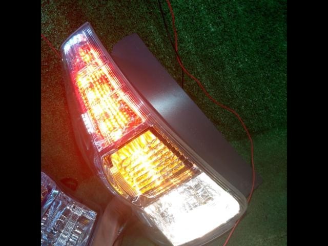 No Ballast JDM RHD TOYOTA (Toyota) genuine Tail lens [Prius α ZVW40]4