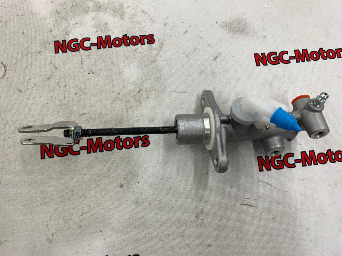 Genuine Clutch Master Cylinder Fits: Subaru Impreza Turbo RHD 00-07 WRX STi