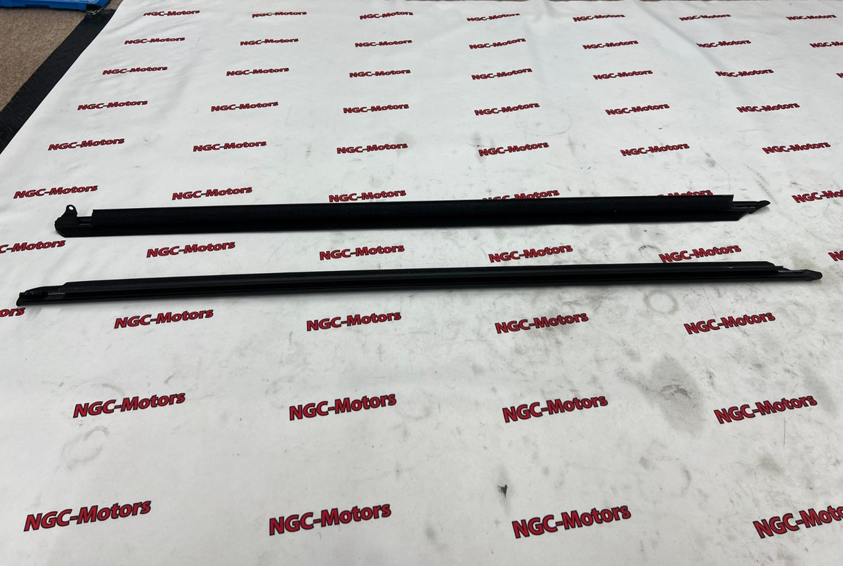 Toyota Genuine 00-07 MR-S MR2 SPYDER ZZW30 Front Door Belt Molding RH LH Set OEM