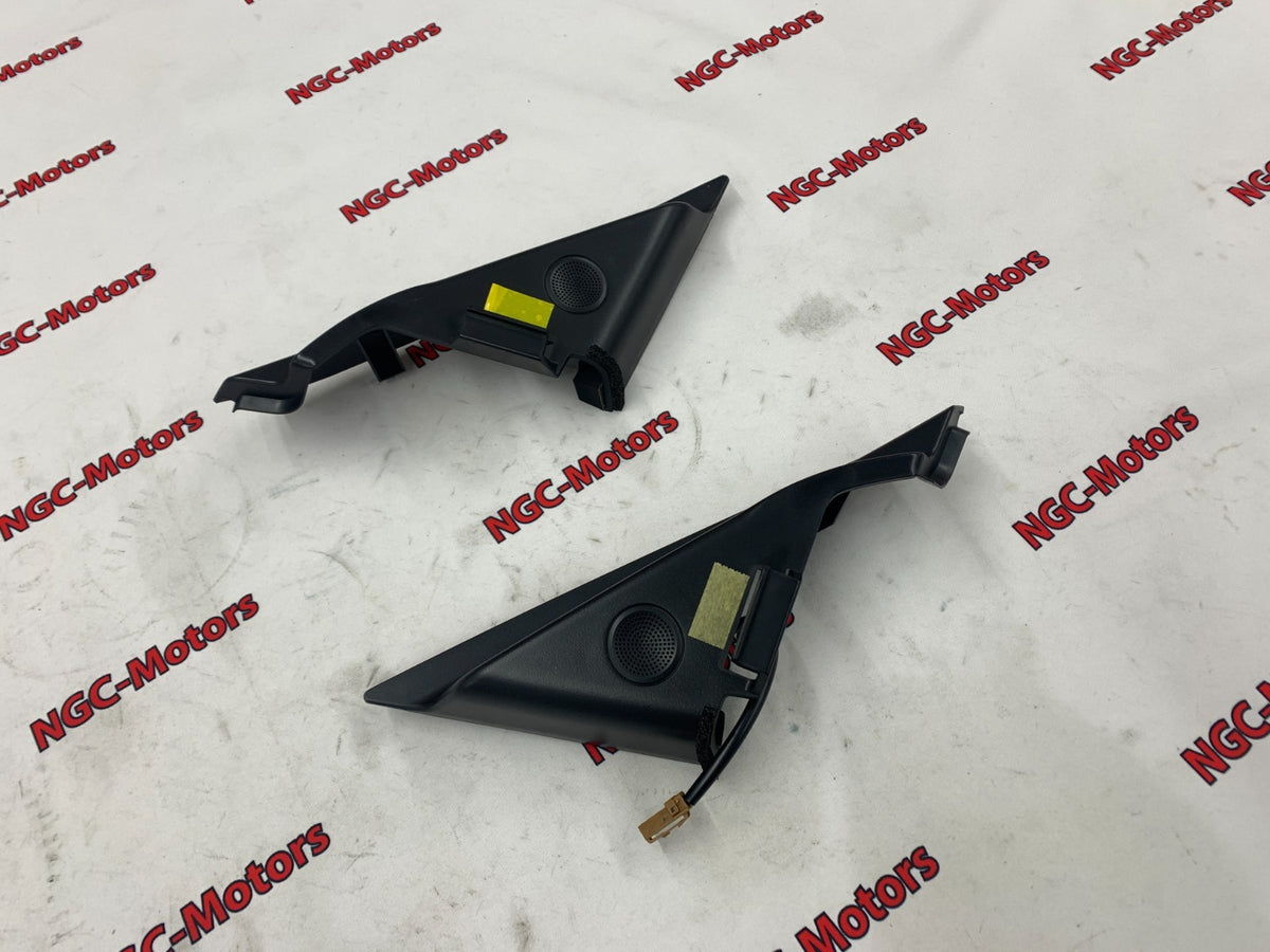 OEM Genuine Nissan COVER FRONT DOOR CORNER INNER RH&LH SET 350Z FairladyZ NEW