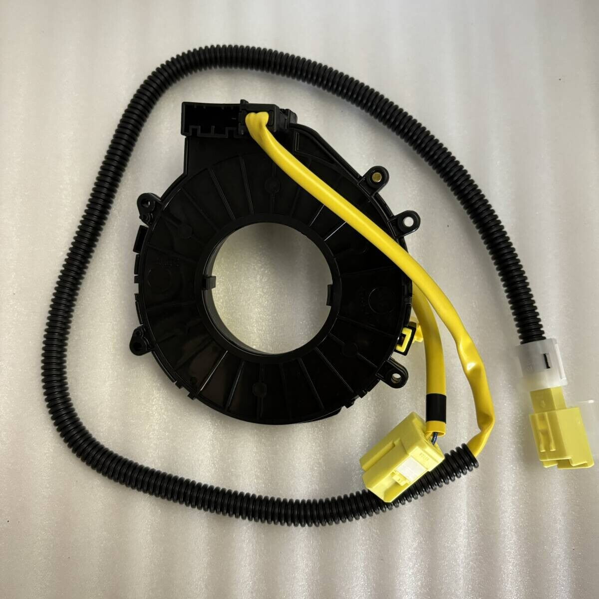 TOYOTA GENUINE SPIRAL CABLE 84306-37020 DYNA  XZU302 & 307 & 342 & 402 & 410