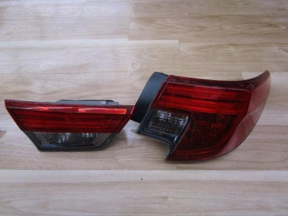 No Ballast JDM RHD TOYOTA Mark X / GRX130 Medium term Genuine tail lens0