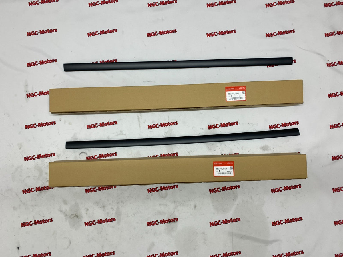 OEM Acura 2011-2014 Acura TSX Center Roof Molding Assembly RH&LH SET