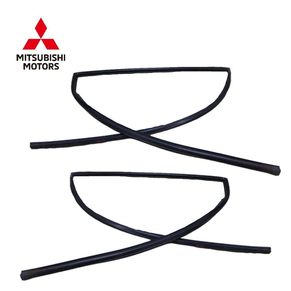 NEW Genuine Mitsubishi Rear Door Window Glass Run Channel L&R Set MN117/549-5500