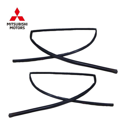NEW Genuine Mitsubishi Rear Door Window Glass Run Channel L&R Set MN117/549-5500