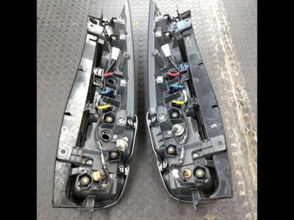 No Ballast JDM RHD TOYOTA 80 series VOXY / Voxy Late genuine tail lens4